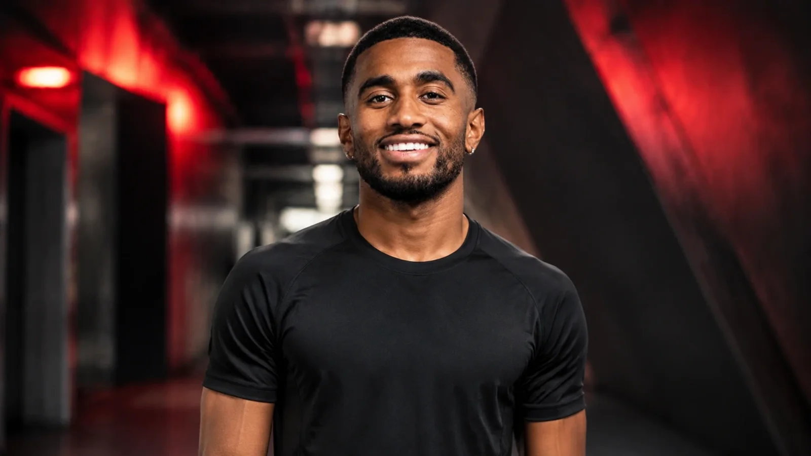 KI-Illustration zur Transfermeldung über Reiss Nelson und Feyenoord